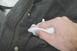 How to brush a coat