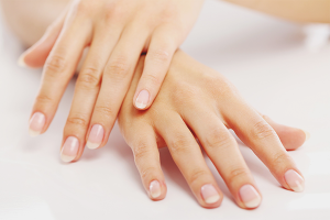 How to strengthen your nails