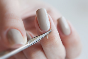 How to remove a cuticle