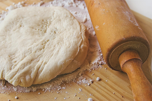 How to quickly defrost a dough