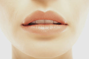 How to moisturize your lips