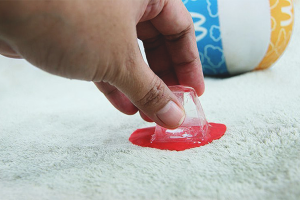 How to remove clay from a carpet