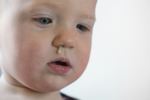 How to treat green snot in a child