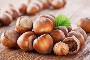 The benefits and harms of hazelnuts