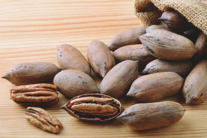 The benefits and harms of pecans