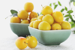 The benefits and harms of cherry plum