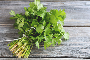 The benefits and harms of cilantro