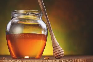 The benefits and harms of honey