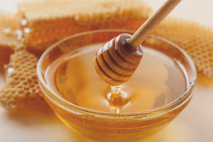 Is it possible for pregnant women to have honey for colds