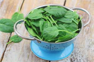 Why spinach is good for men and women