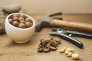 How to chop hazelnuts