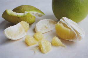 How to eat pomelo fruit