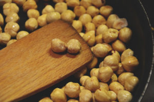 How to roast hazelnuts