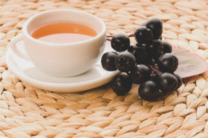 Chokeberry tea